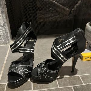 Never worn before black & White heels very sexy!!!